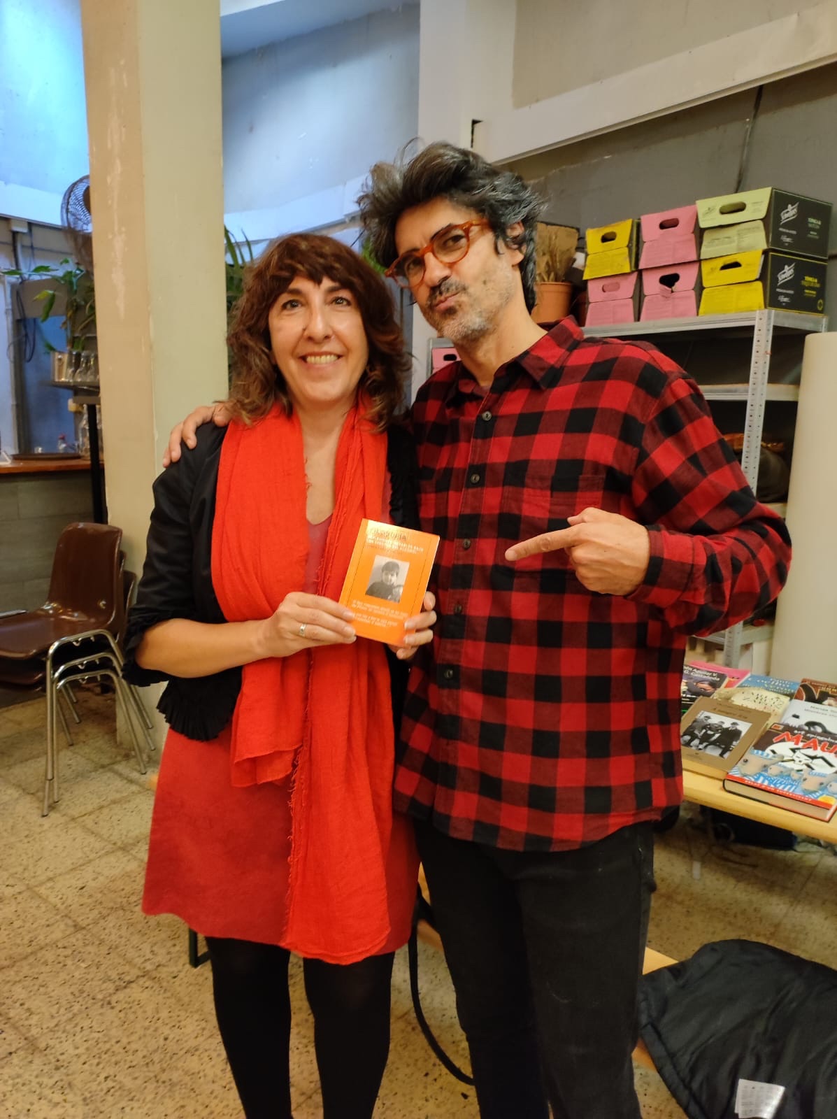 compra-libro-reflexiones-inefables-sant-jordi-maumau-primera-clienta