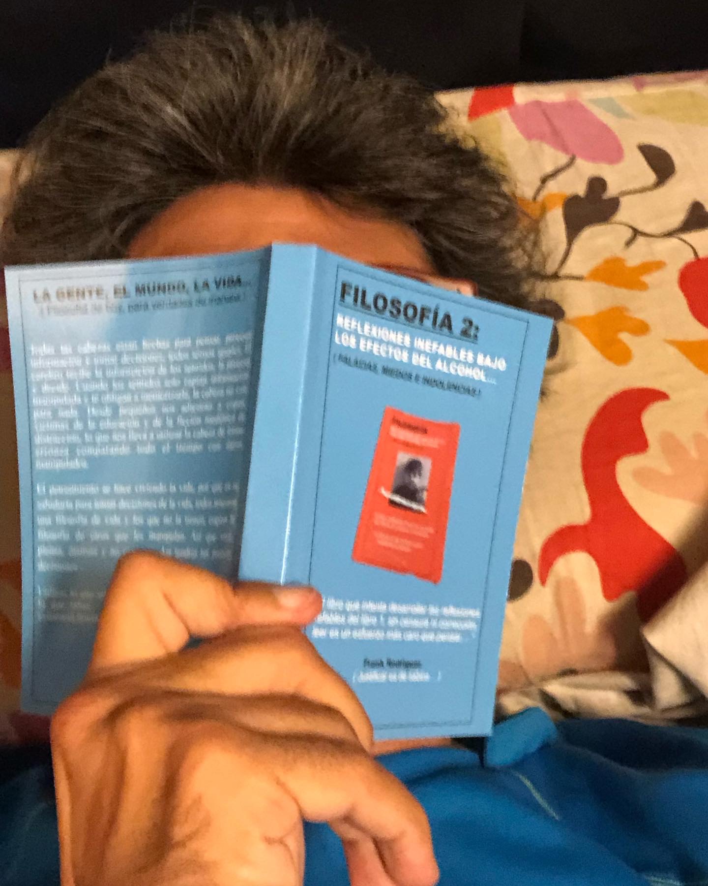 yo-intentando-leer-libro-dos-reflexiones-inefables