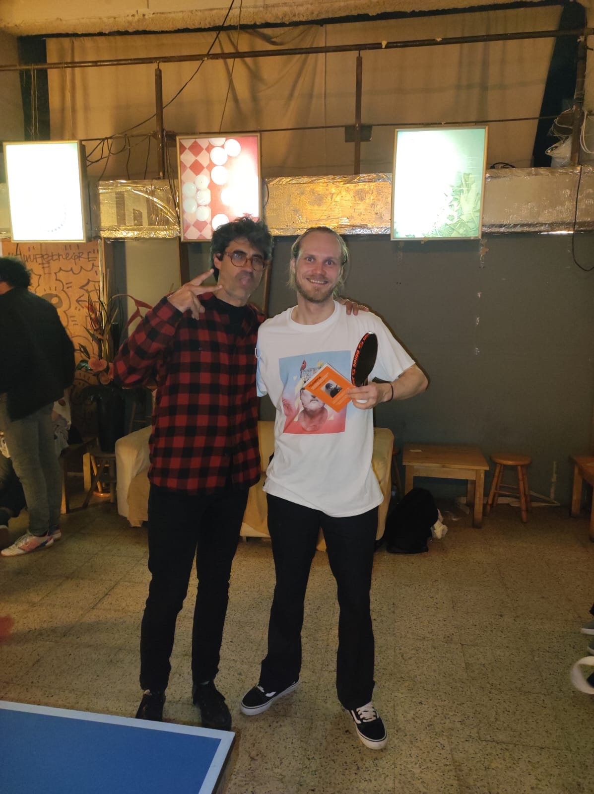 ganador-torneo-de-ping-pong-libro-reflexiones-inefables