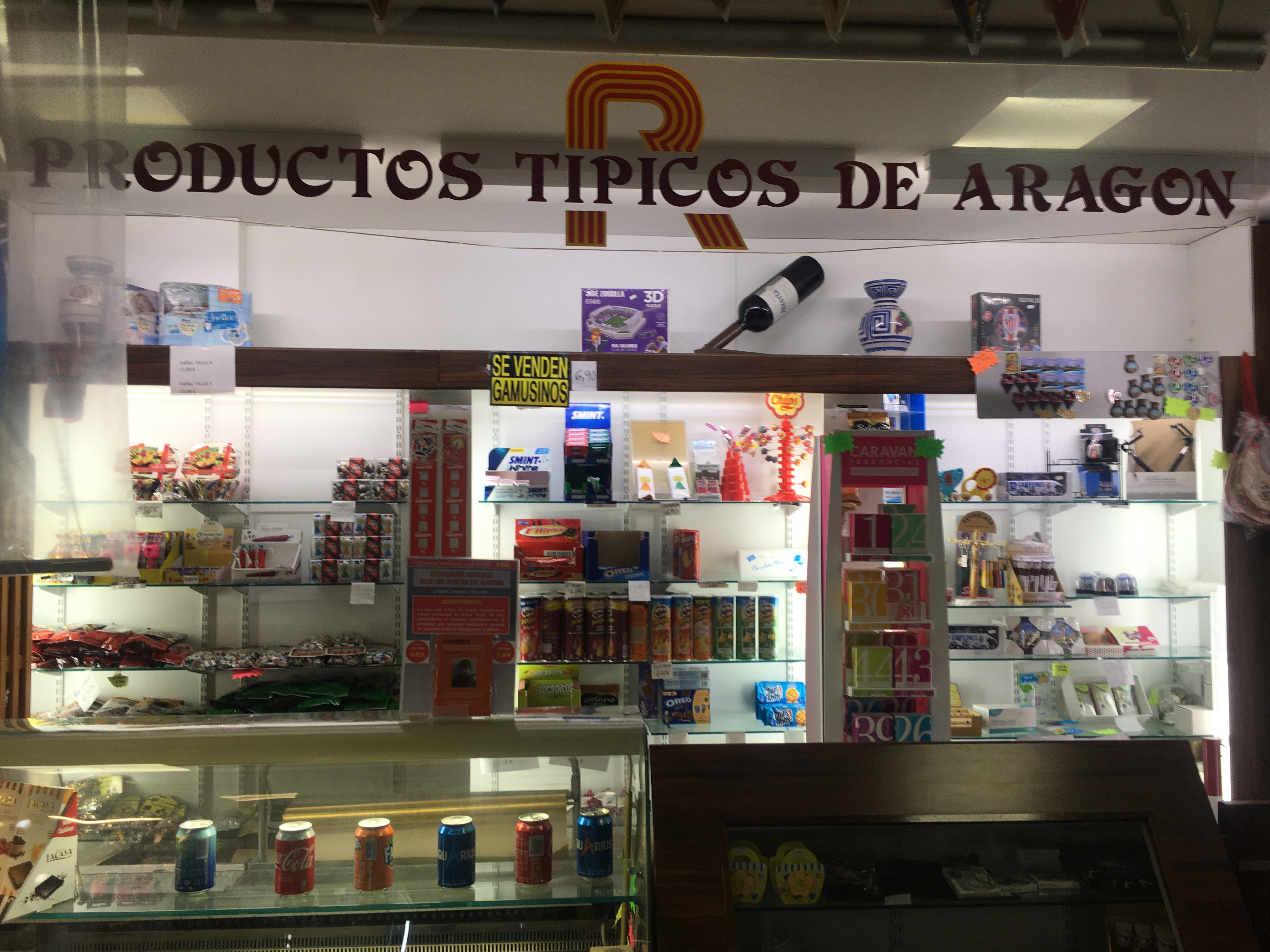 expositor-libros-reflexiones-inefables-alfajarin-area-de-servicio