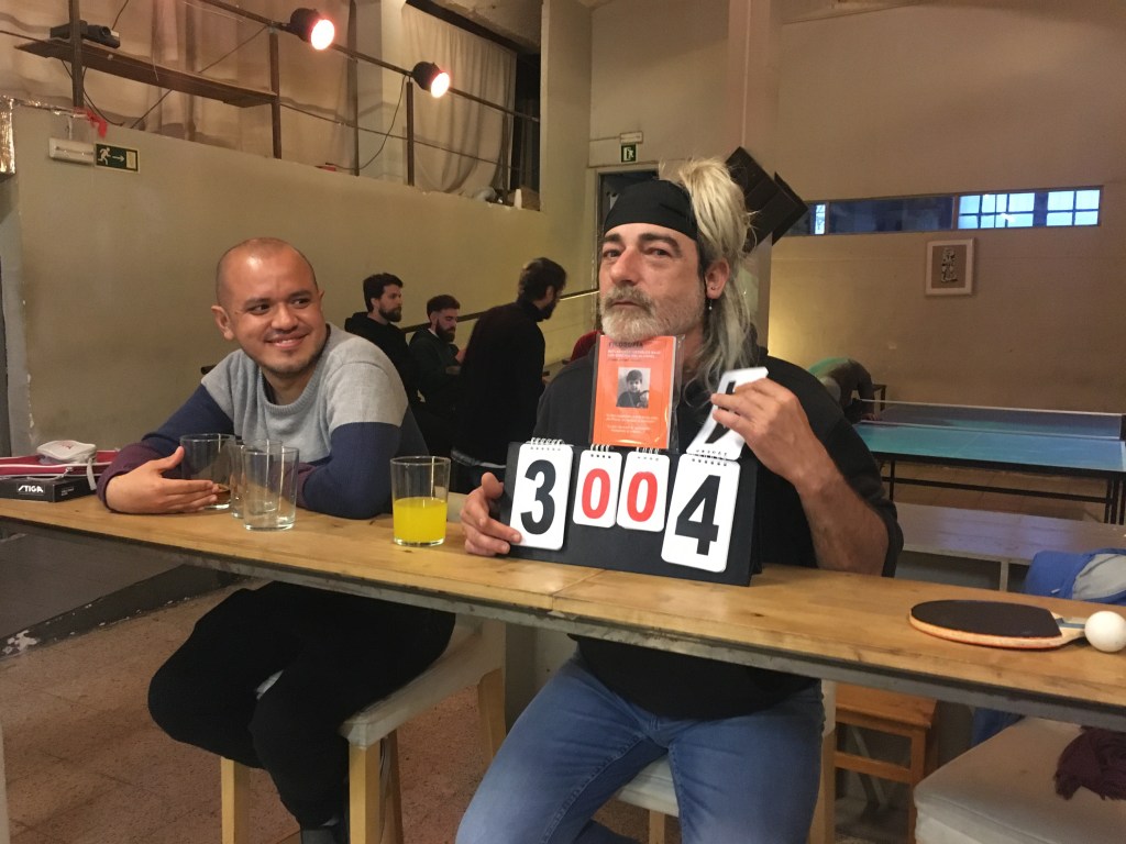 jugador-marcador-torneo-ping-pong-libro-reflexiones-inefablas