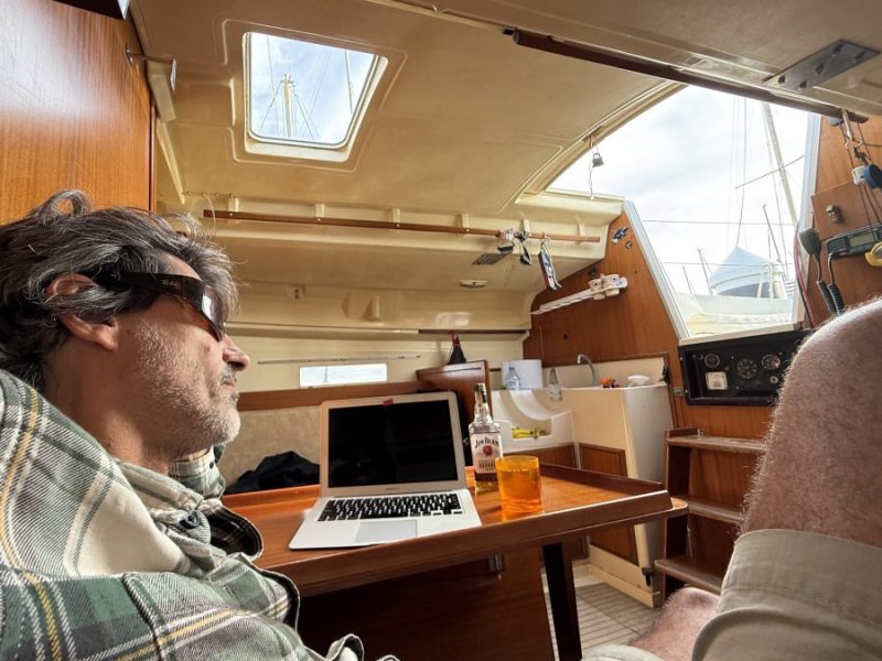 Reflexiones inefables en el&nbsp;mar.