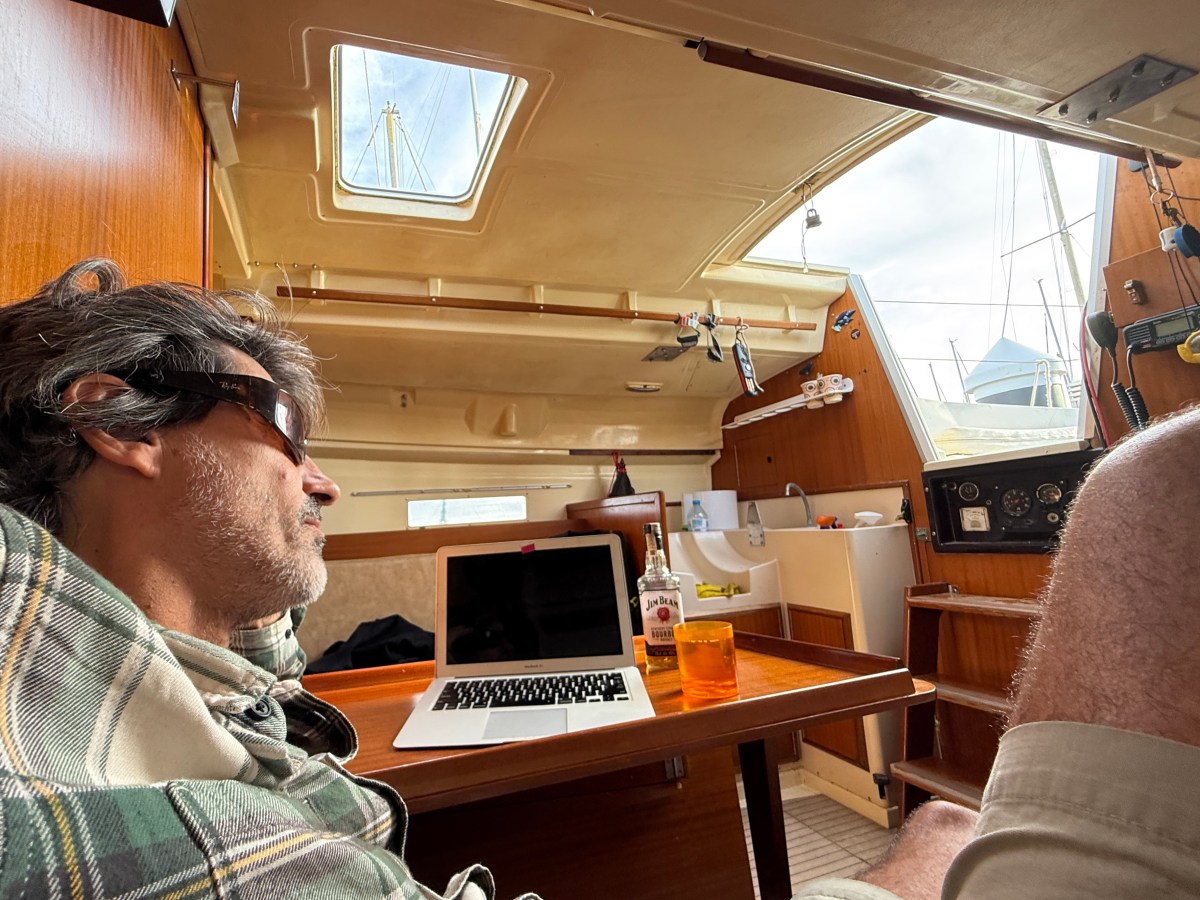 Reflexiones inefables en el&nbsp;mar.